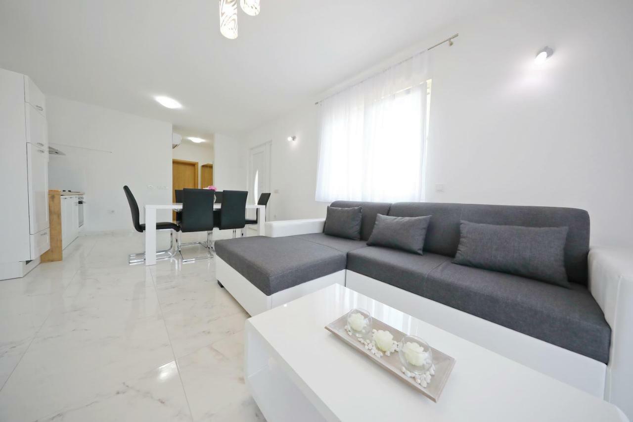 Apartmani Vlado Mitar Сукошан Экстерьер фото