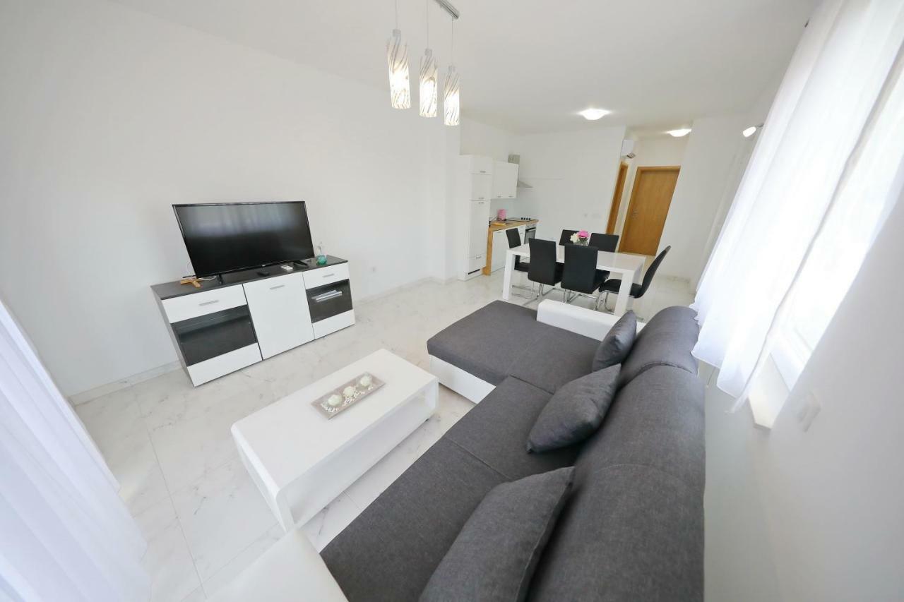 Apartmani Vlado Mitar Сукошан Экстерьер фото