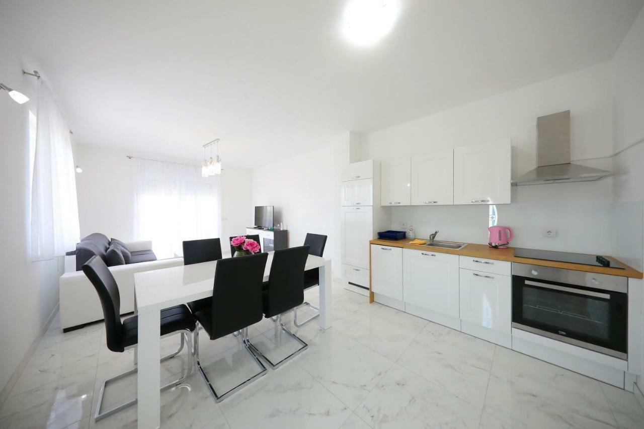 Apartmani Vlado Mitar Сукошан Экстерьер фото