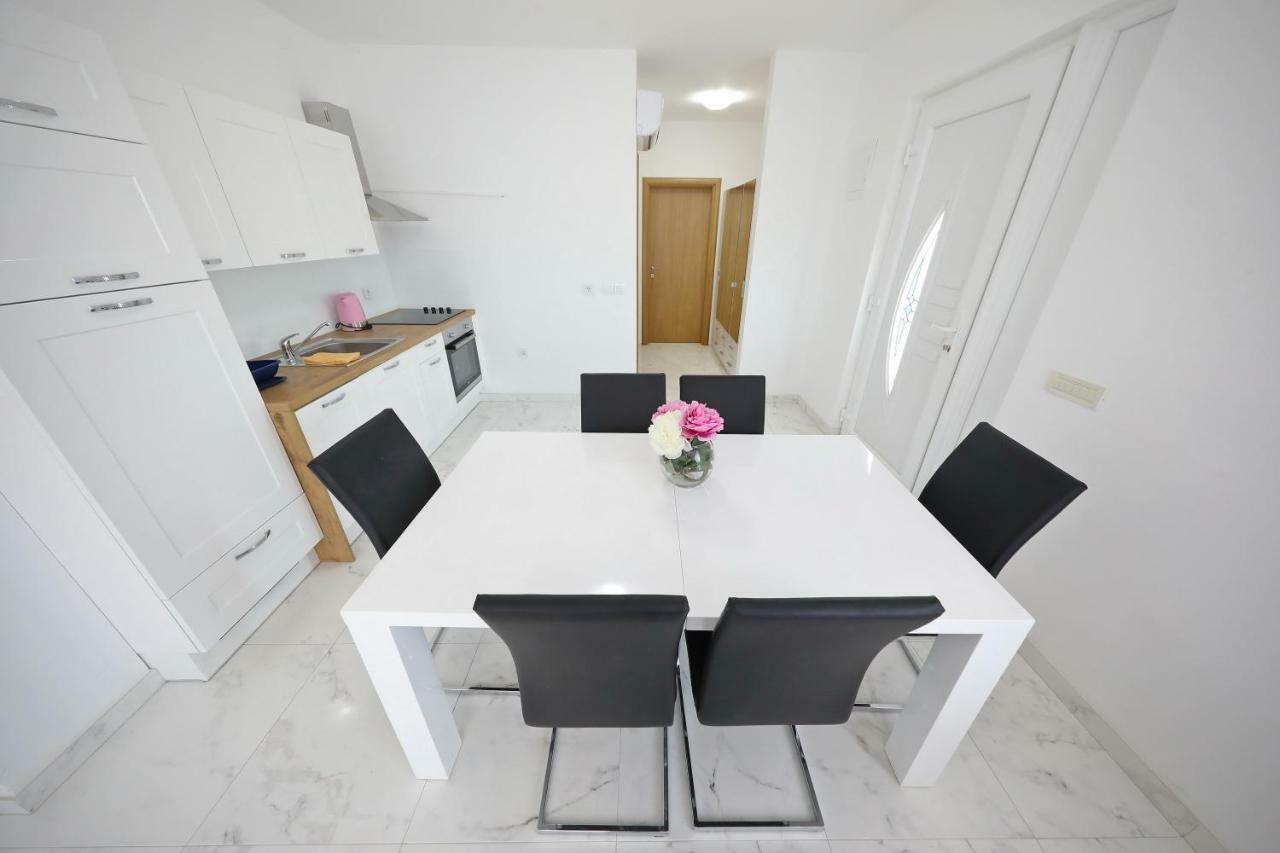 Apartmani Vlado Mitar Сукошан Экстерьер фото